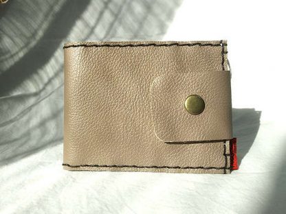 Billetera gris